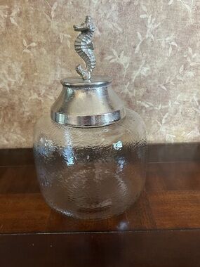 Apothecary Glass Jar with Silver Seahorse Lid